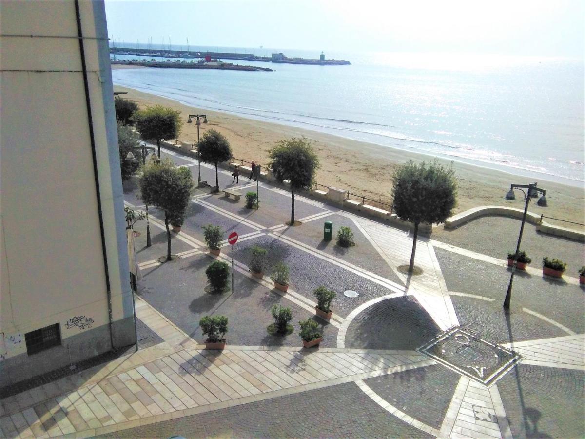 Deja Vu Bed & Breakfast Crotone Exterior photo